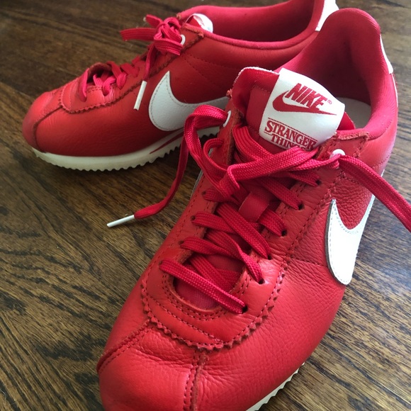 Limited edition Nike Stranger Things Cortez red - Picture 3 of 9